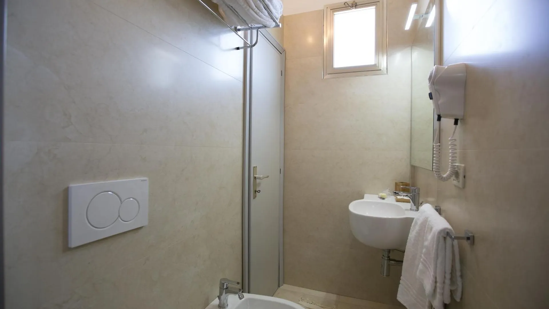 Hotel Brunella Rimini 2*,